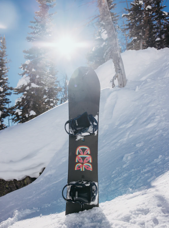  Burton Deep Thinker  All Mountain snowboards Directional