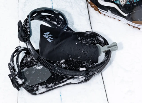  Jones Mercury FASE Eclipse Black Everything about the Jones Mercury FASE bindings