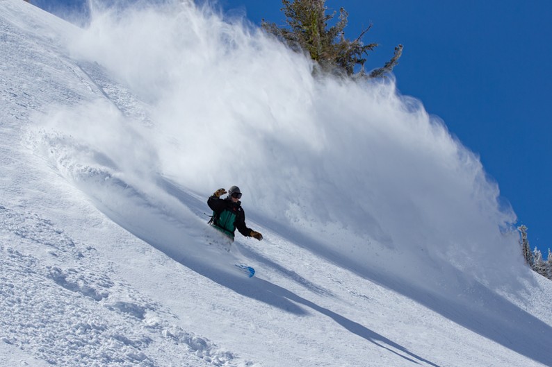 Jones Frontier 2.0Sideways' snowboard specialist speaks