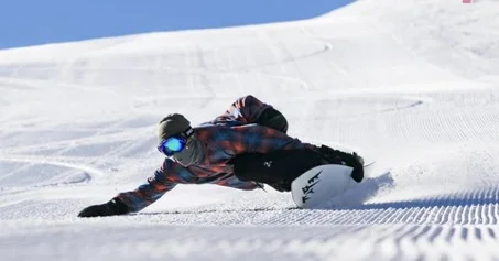 carving snowboard