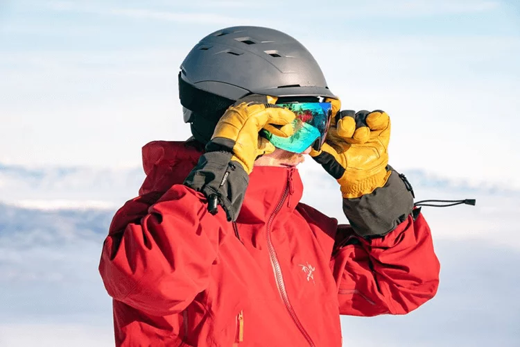 Bredt udvalg snowboard hjelme fra Anon og Smith image