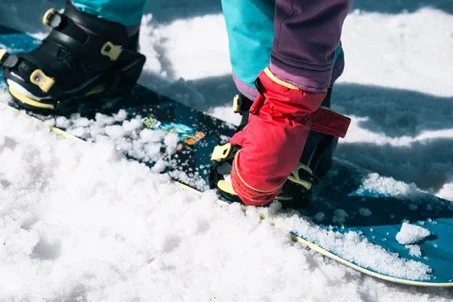 dětsk&yacute; snowboard