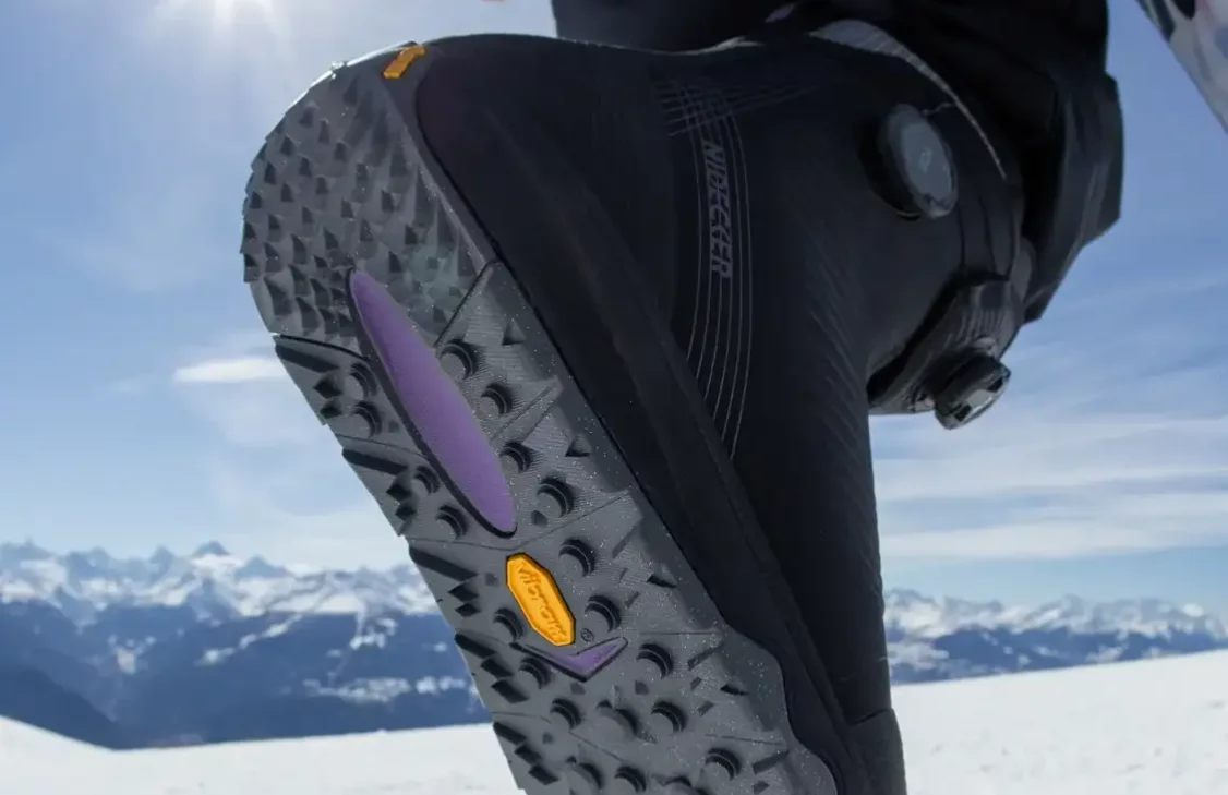 Nidecker APX Kita BlackSnowboardový specialista od Sideways na slovo.