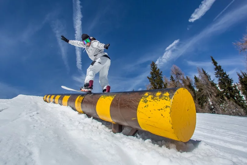 Bataleon Push Up+Snowboard specialist from Sideways speaks.