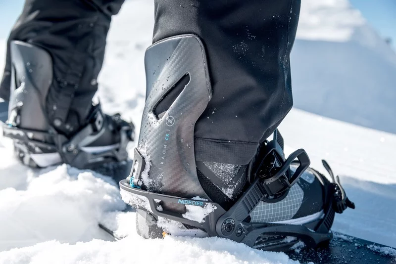 Snowboard advanced binding